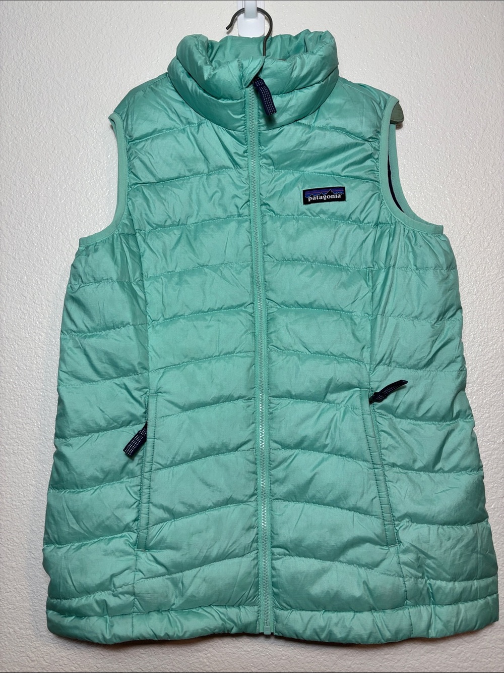 Patagonia Youth Teal Down Sweater Vest Size M 10 outdoors gorpcore hiking winter